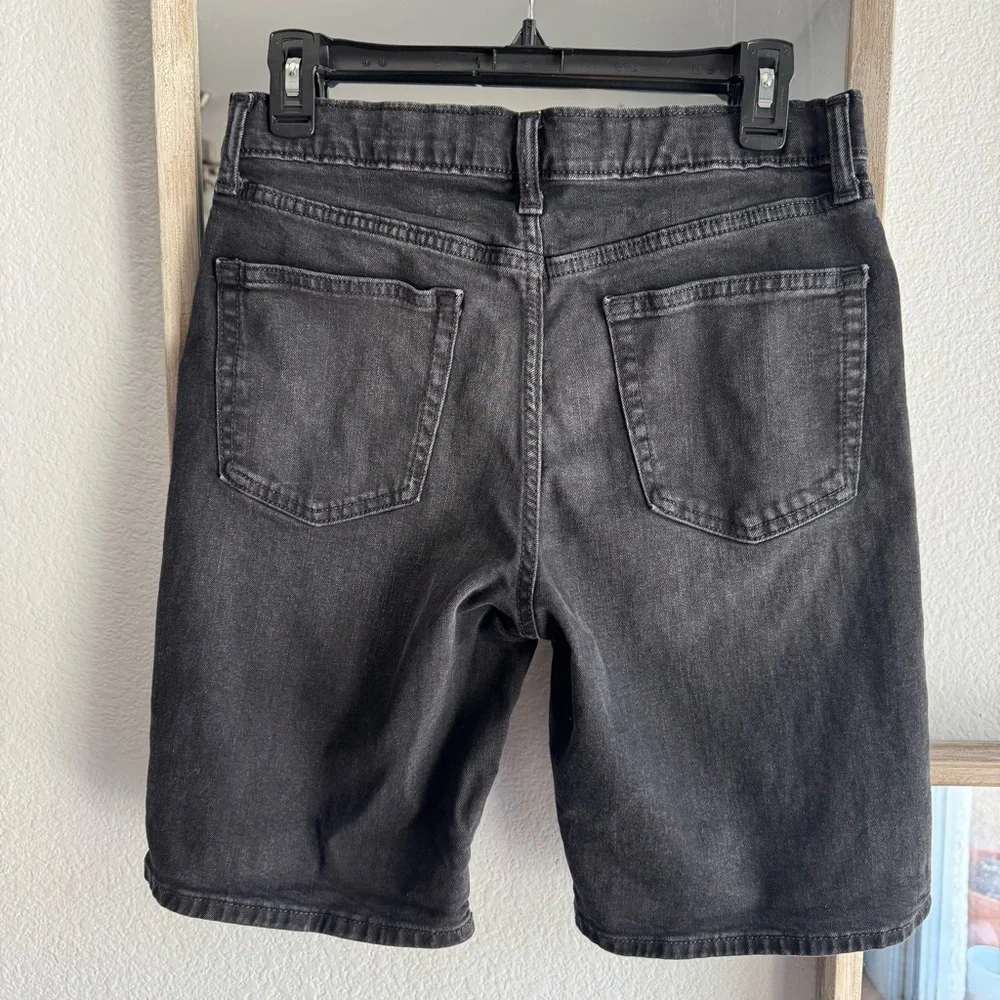 🟢3/$15 Old Navy Charcoal Denim Shorts